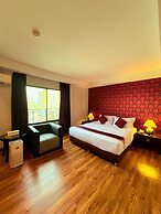 Atrium Boutique Hotel