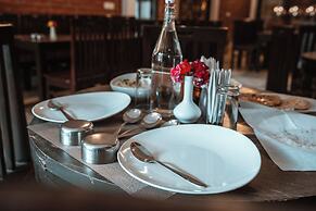 Hotel Aranya Virasat