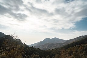 Hotel Aranya Virasat