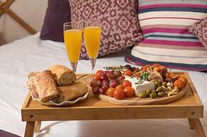 Helios Luxury Suites
