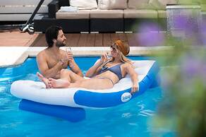 Helios Luxury Suites