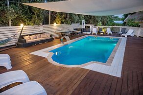 Helios Luxury Suites