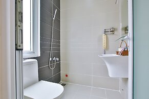 Sunflower Boutique Studio Apartment