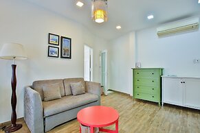 Sunflower Boutique Studio Apartment