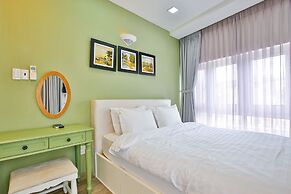Sunflower Boutique Studio Apartment