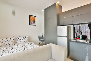 Sunflower Boutique Studio Apartment