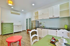 Sunflower Boutique Studio Apartment