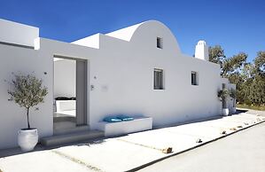 Eolia Kamari Villa