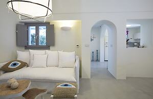 Eolia Kamari Villa
