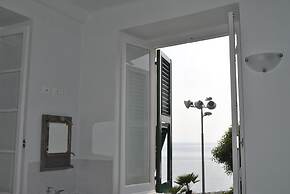 Al Piccolo Scoglio - Room & Breakfast