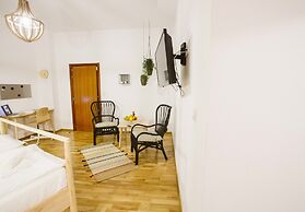 Alteea 2 Deluxe Bucharest Apartments