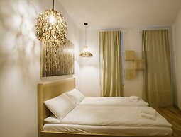 Alteea 2 Deluxe Bucharest Apartments