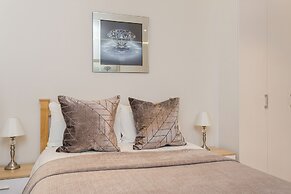 Cleveland Residences Russell Square