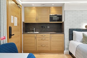 Cleveland Residences Russell Square