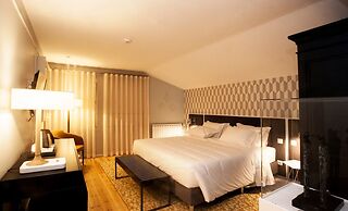 In Porto Gallery Guesthouse