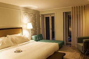 In Porto Gallery Guesthouse