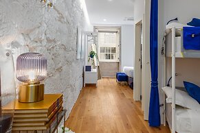 In Porto Gallery Guesthouse