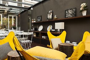 In Porto Gallery Guesthouse
