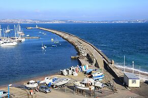 Devoncoast Seaview Apartments