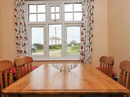 Parc An Castle Cottage