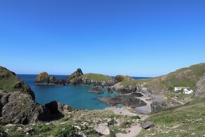 Parc An Castle Cottage