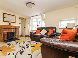 Manor Farmhouse Cottage