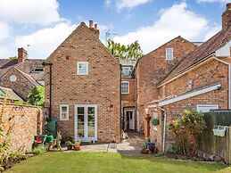Wards Court 2