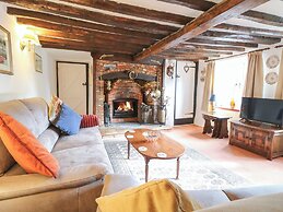 Hollyhedge Cottage