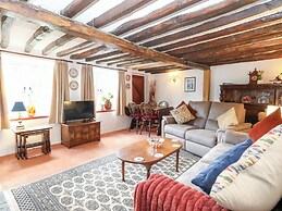 Hollyhedge Cottage