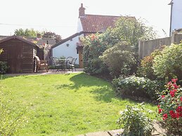 Hollyhedge Cottage