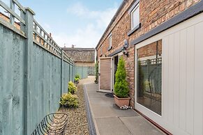 Upstairs Downstairs Cottage