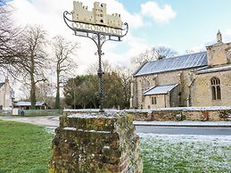 28 Oxborough