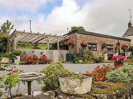 Ffynnonlwyd Cottage