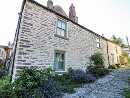 Castle Hill Cottage