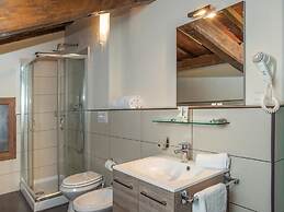 Villa Norcenni Aparthotel