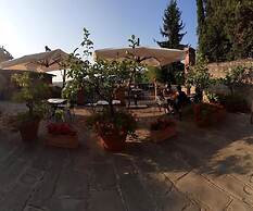 Villa Norcenni Aparthotel