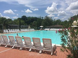 Villa Norcenni Aparthotel