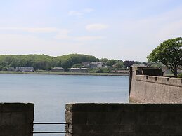 Iona 10 Palace Street East