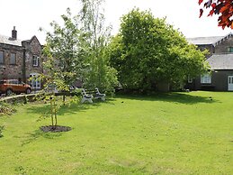 Iona 10 Palace Street East