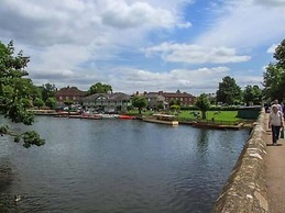 11 Victoria Cottages