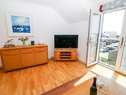 Maelog, 14 Tides Reach