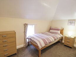 Maesdu Cottage