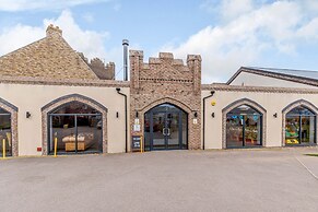 Dotty's Sunshine Cottage