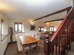 Woodside Barn