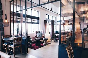 Eyja Guldsmeden Hotel