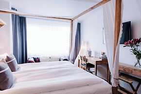 Eyja Guldsmeden Hotel