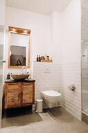 Eyja Guldsmeden Hotel