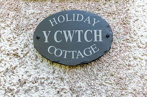 Y Cwtch
