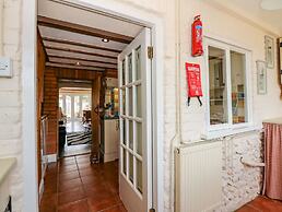 Holly Cottage