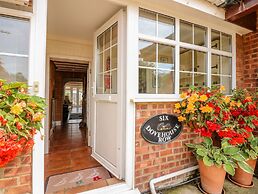 Holly Cottage
